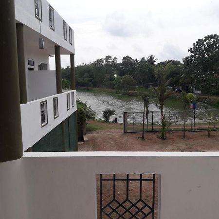 Kanora Lake Resort Махарагама Экстерьер фото